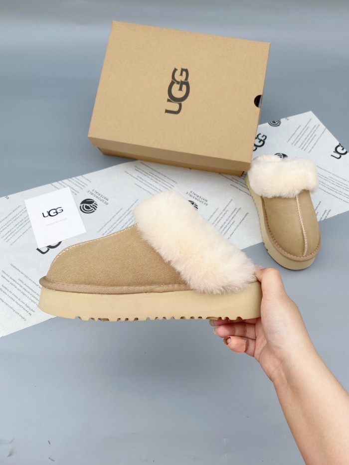 women fur shoes, size 35-40,  with box, SS60-573