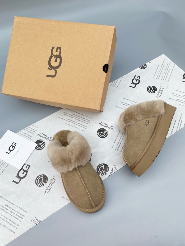 women fur shoes, size 35-40,  with box, SS60-574