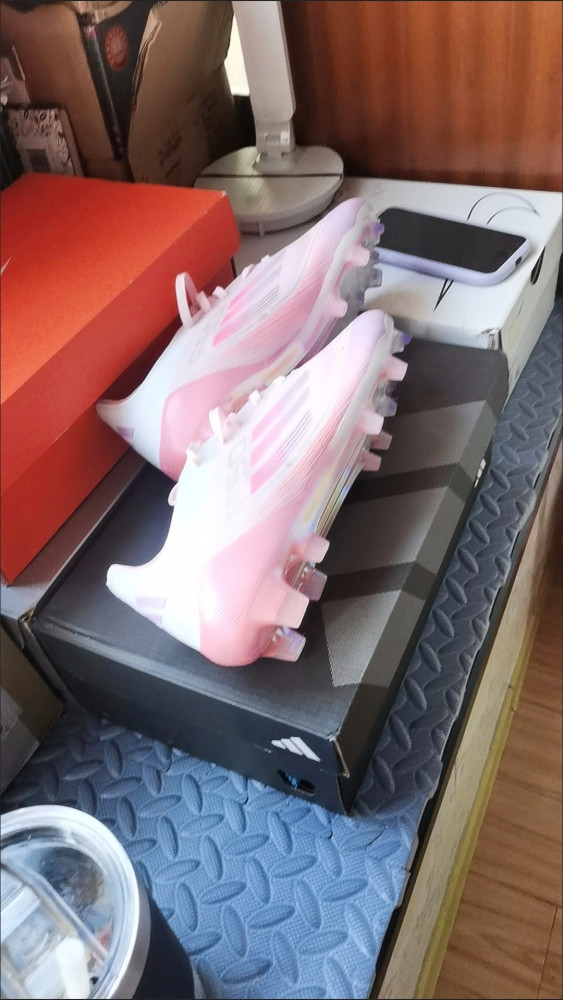 2025 New style FG long Stud football shoes,with box,size 39-45,SS70-444-475