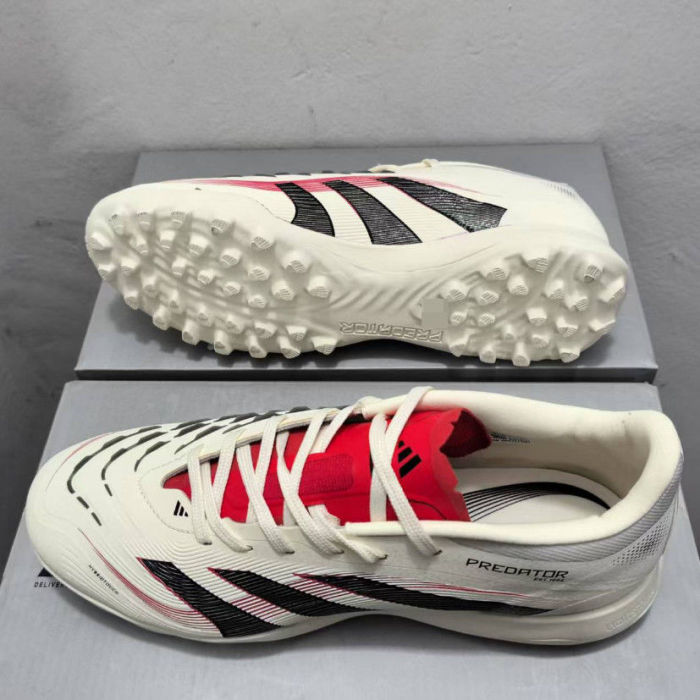 2025 New style FG AG TF football shoes,with box,size 36-45,SS70-476-504