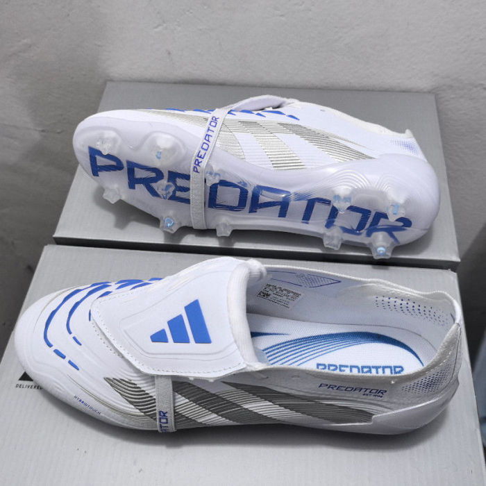2025 New style FG AG TF football shoes,with box,size 36-45,SS70-476-504