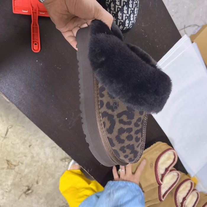 Women men fur shoes, size 35-44,  with box, SS60-597-599