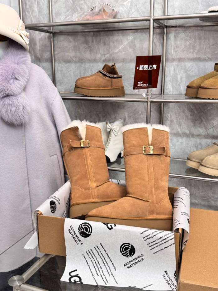 Women leather fur boot shoes, size 35-40,  with box, SS80-98