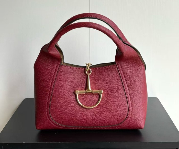 Leather bag ,5A ,size 27.5x21x16cm,no box,  B110-329