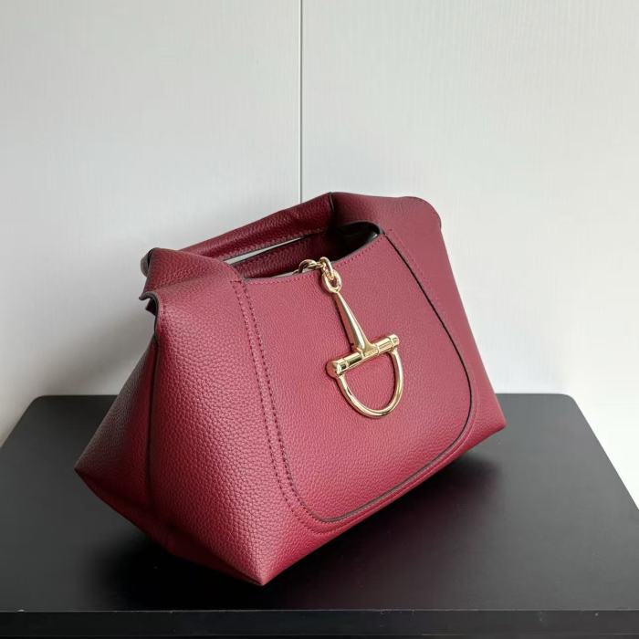 Leather bag ,5A ,size 27.5x21x16cm,no box,  B110-329