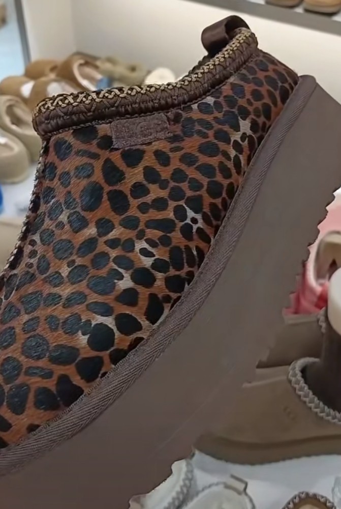 Women fur shoes, size 35-44,  with box, SS50-376-378