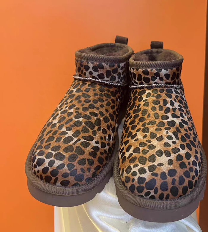 Women fur shoes, size 35-44,  with box, SS50-376-378