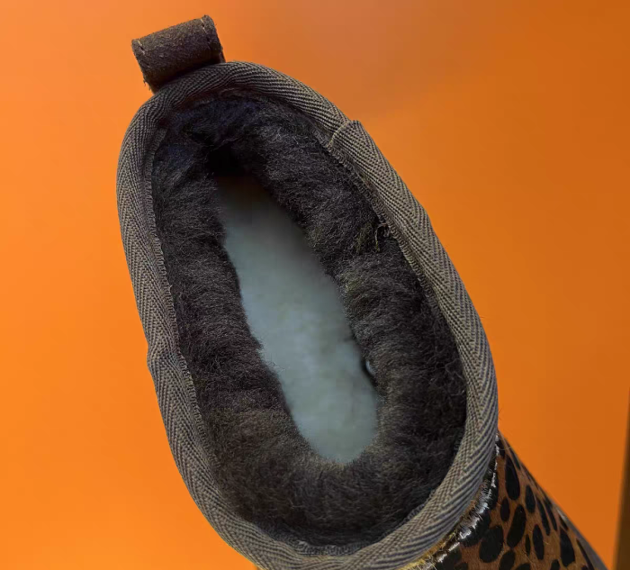 Women fur shoes, size 35-44,  with box, SS50-376-378