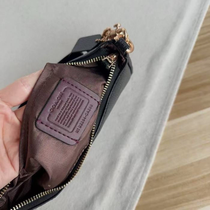 Split leather bag ,4A ,size 24.5*13*6cm,no box,  B80-192-193