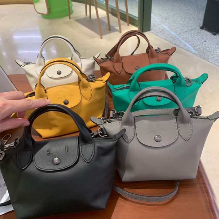 split leather,Ladies' single-shoulder bag and crossbody bag,no box, size 17*10*14cm,B35-229-239