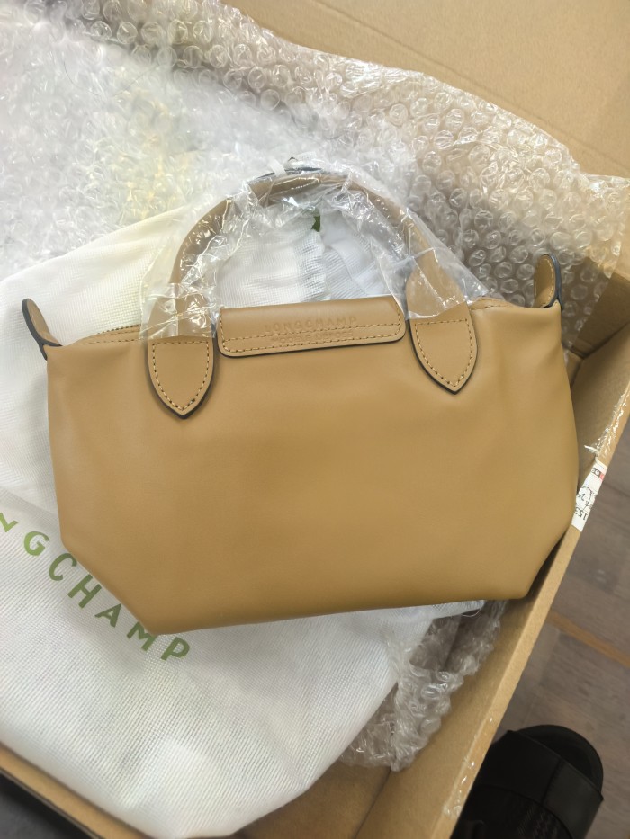 split leather,Ladies' single-shoulder bag and crossbody bag,no box, size 17*10*14cm,B35-229-239