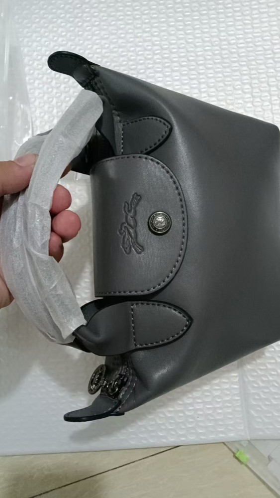 split leather,Ladies' single-shoulder bag and crossbody bag,no box, size 17*10*14cm,B35-229-239