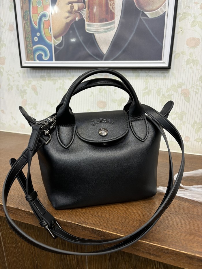 split leather,Ladies' single-shoulder bag and crossbody bag,no box, size 17*10*14cm,B35-229-239