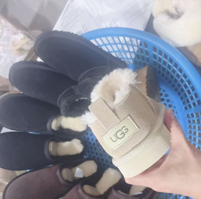 Unisex Couple Warm Shoes fur shoes, size 35-44,  with box, SS50-379-384