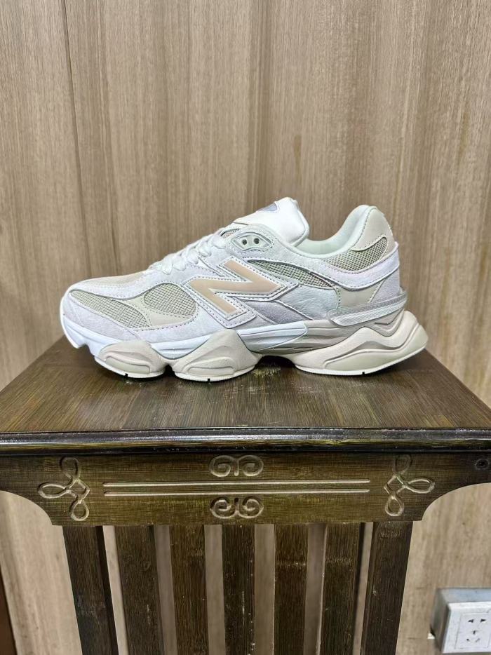 Women and men sneaker shoes,  size 36-47, SS80-100-115