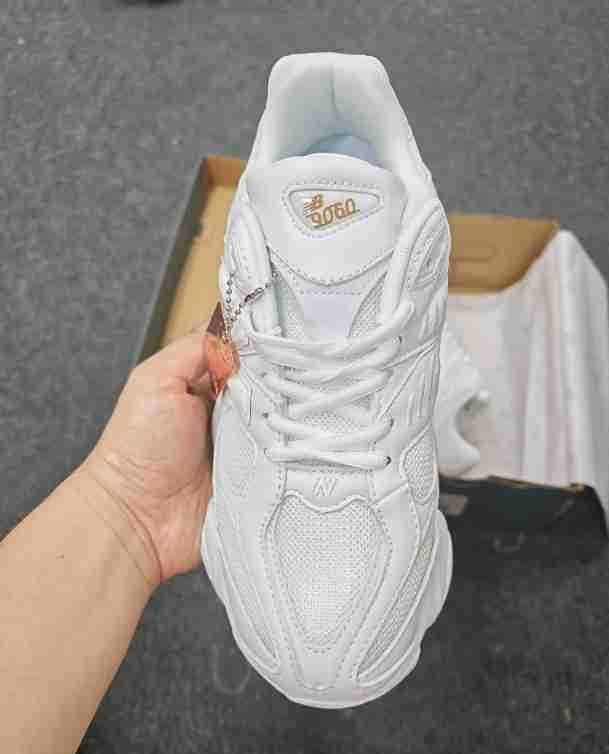 Women and men sneaker shoes,  size 36-47, SS80-100-115