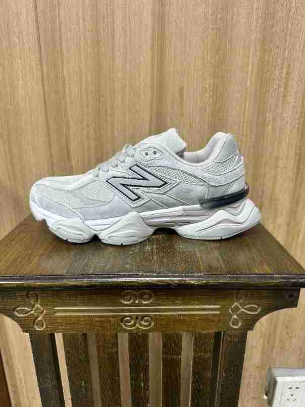 Women and men sneaker shoes,  size 36-47, SS80-100-115
