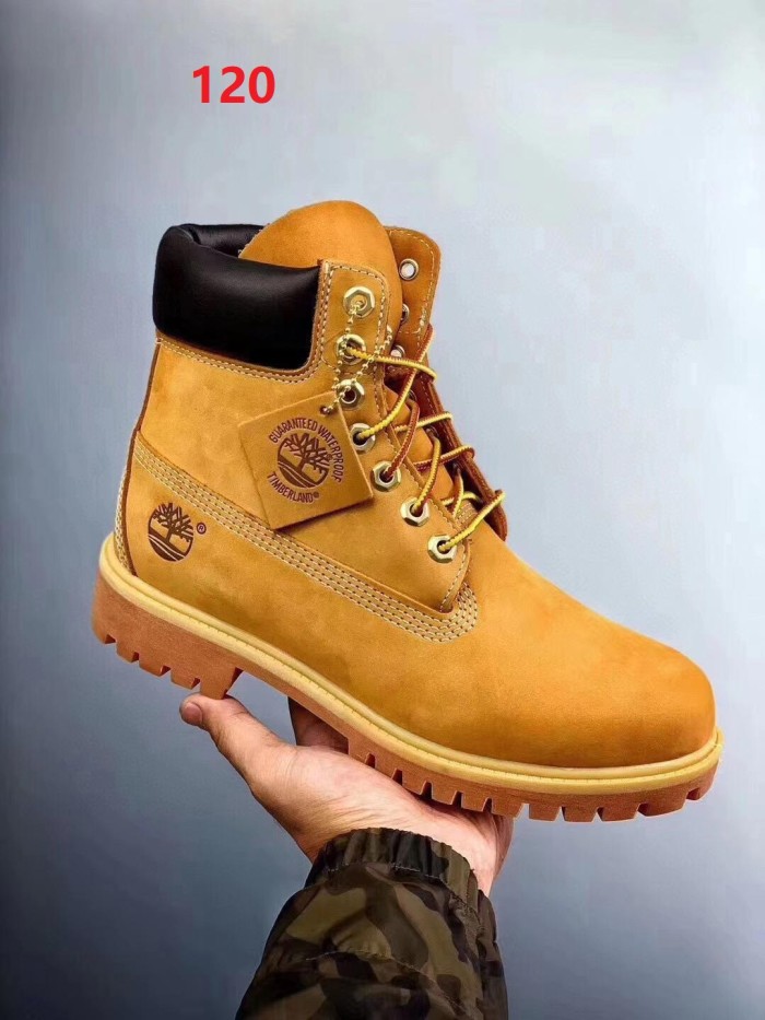 Waterproof and durable outdoor leather boots,with box, the boots run a size large, size 36-46.SS80-116-121