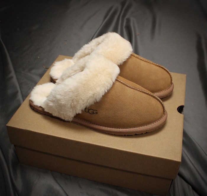Women flat fur slipper shoes,  size 34-44, with box, SS50-385-387