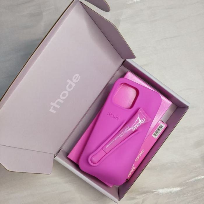 Phone cases and lip gloss,with box,B15-19-27