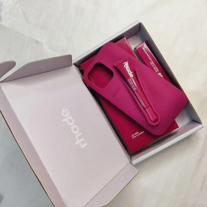 Phone cases and lip gloss,with box,B15-19-27