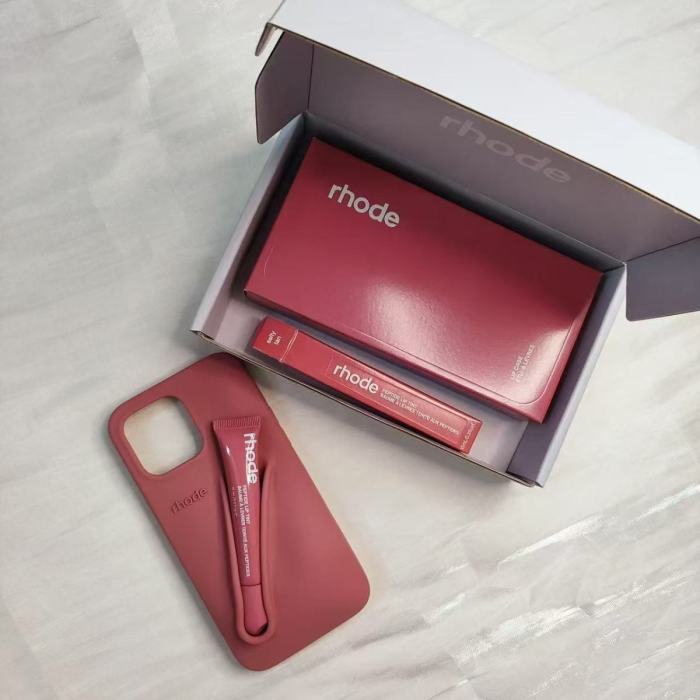 Phone cases and lip gloss,with box,B15-19-27