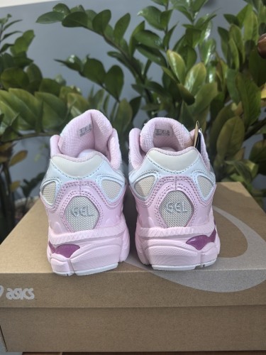 Women runner sneaker shoes,  with box,size 36-41，SS60-624
