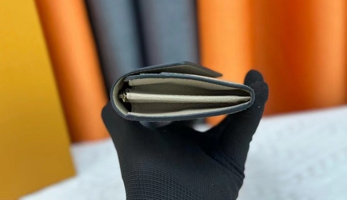 leather wallet purse,5A, with box,B35-241-244