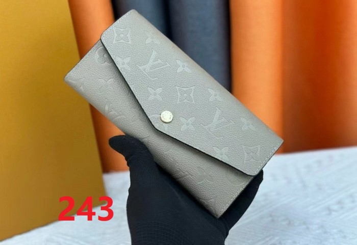 leather wallet purse,5A, with box,B35-241-244