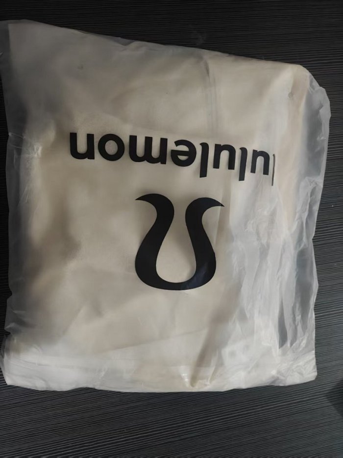 Canvas handbag，AA quality，size 40x19x11cm,B20-32-35