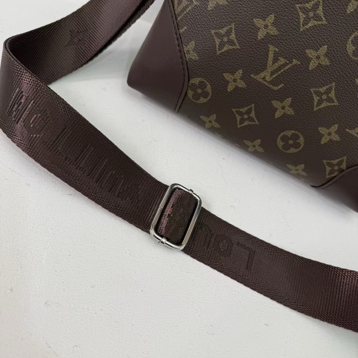 PU leather bag ,AA quality, size 22X26X5cm,no box,  B25-21-24
