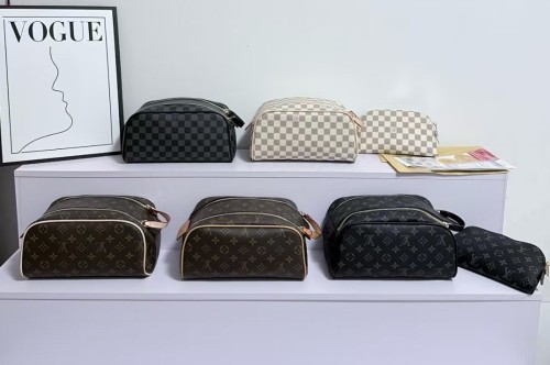 PU leather bag ,AA quality, size 27x13x15.5cm,no box,  B25-62-66