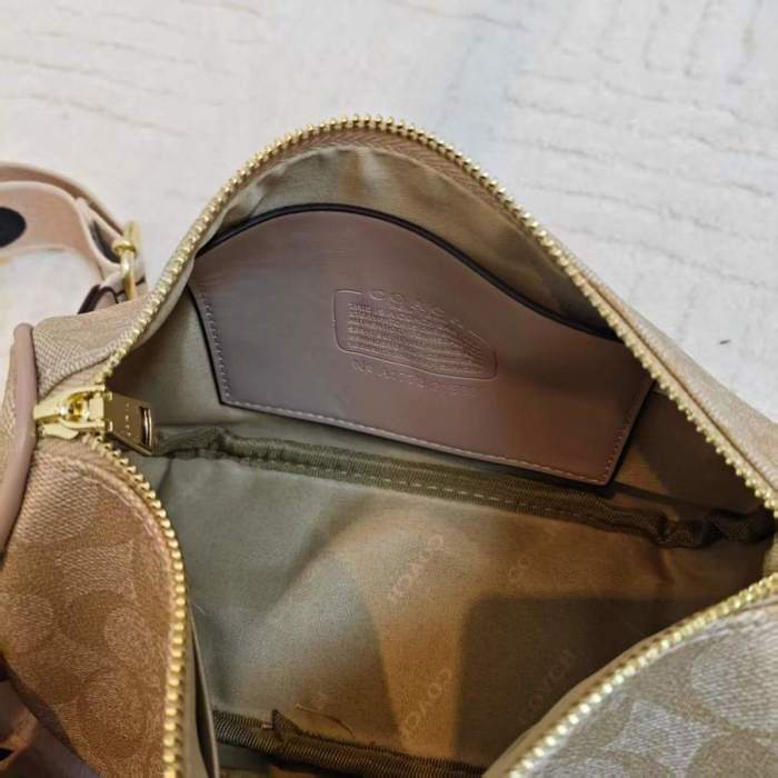 PU leather bag ,AA quality, size 23x14x9.5cm,no box,  B25-67-72