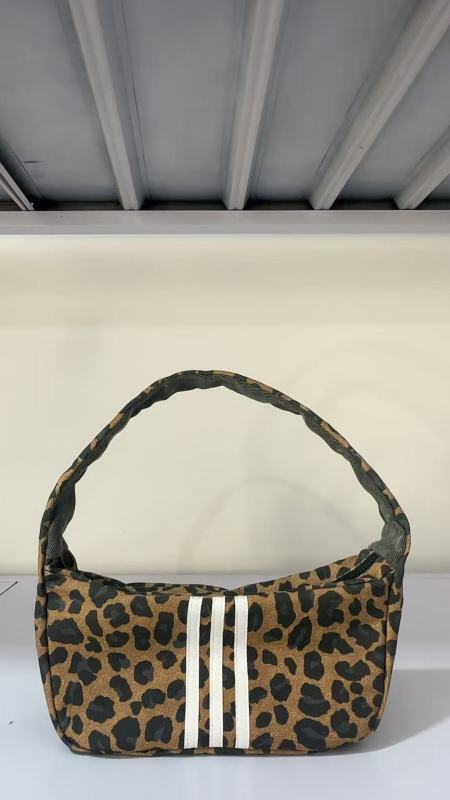 Canvas handbag，AA quality，B17-3