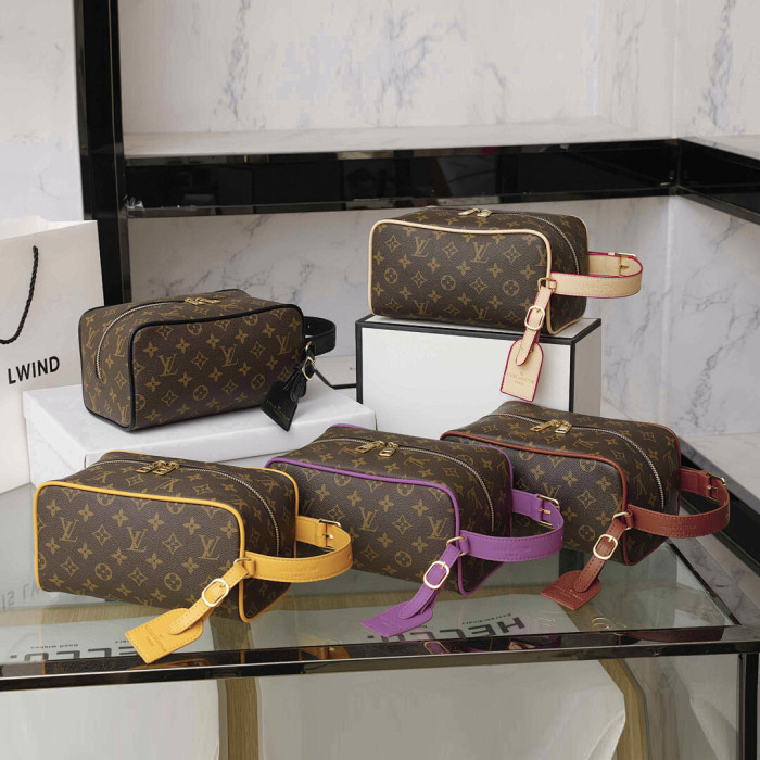 PU leather bag ,AA quality, size 24x13x13cm,no box,  B25-73-77