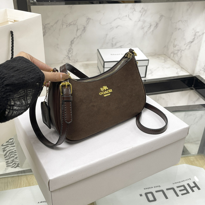 PU leather bag ,AA  quality, size 25x15x8cm,no box,  B25-113-116