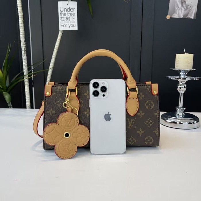 PU leather bag ,AA quality, size 25x15x10cm,no box,  B28-227-233
