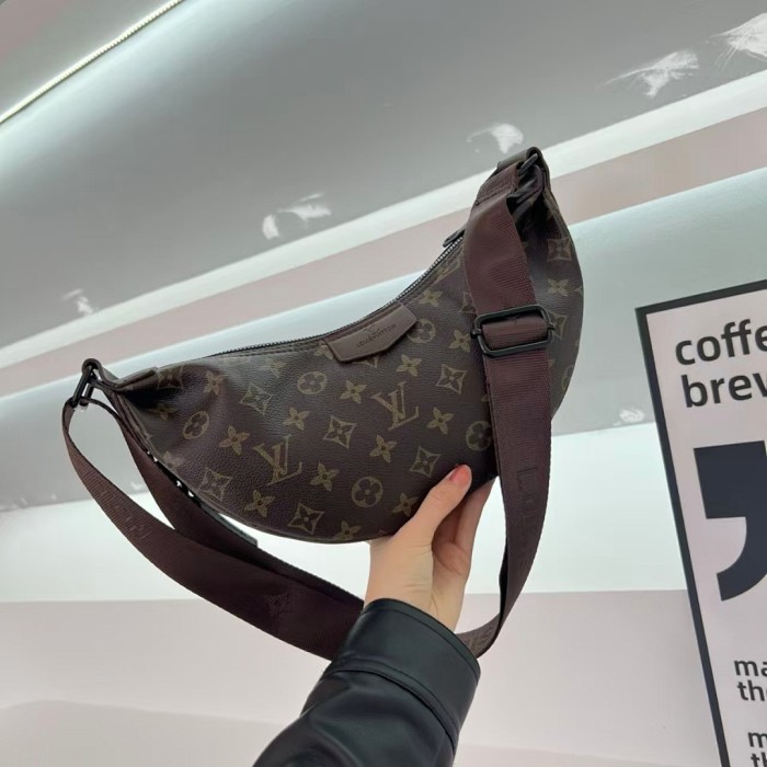 PU leather bag ,AA quality, size 30x14x9cm,no box,  B25-78-82