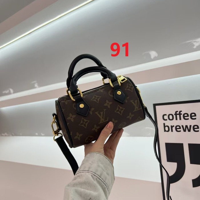 PU leather bag ,AA quality, size 17.5x10x9cm,no box,  B25-89-95