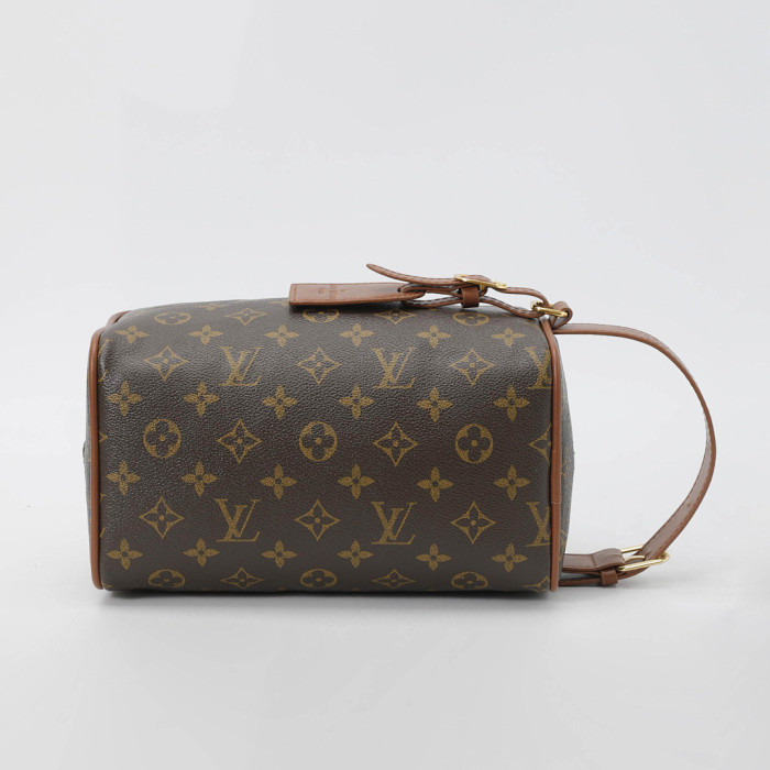 PU leather bag ,AA quality, size 24x13x13cm,no box,  B25-73-77