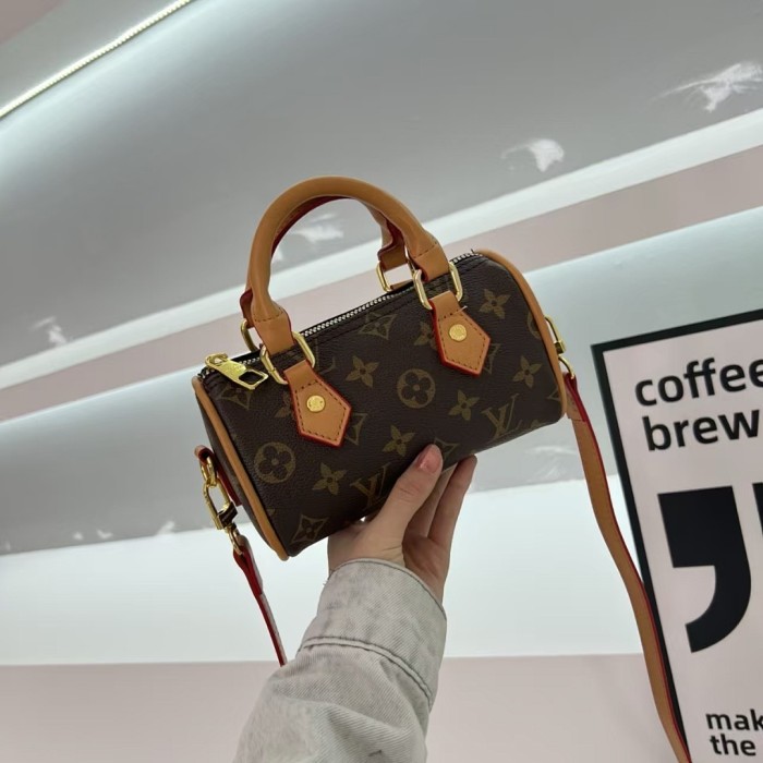 PU leather bag ,AA quality, size 17.5x10x9cm,no box,  B25-89-95