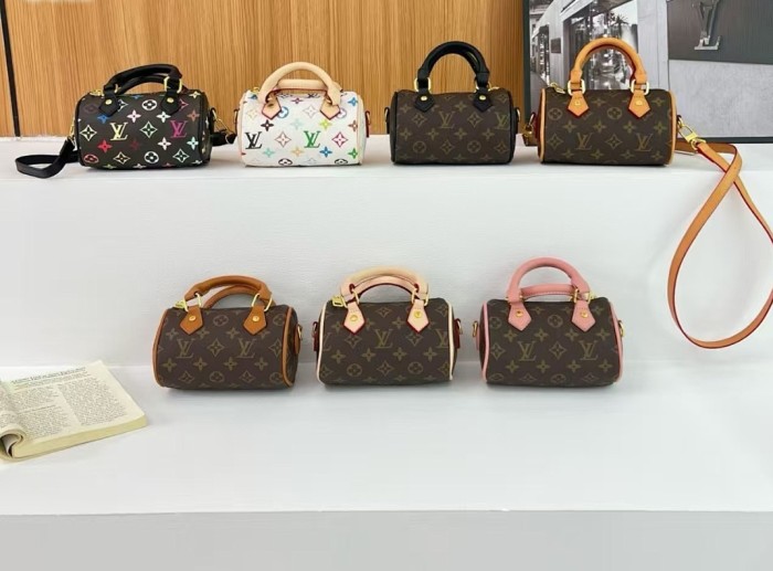 PU leather bag ,AA quality, size 17.5x10x9cm,no box,  B25-89-95