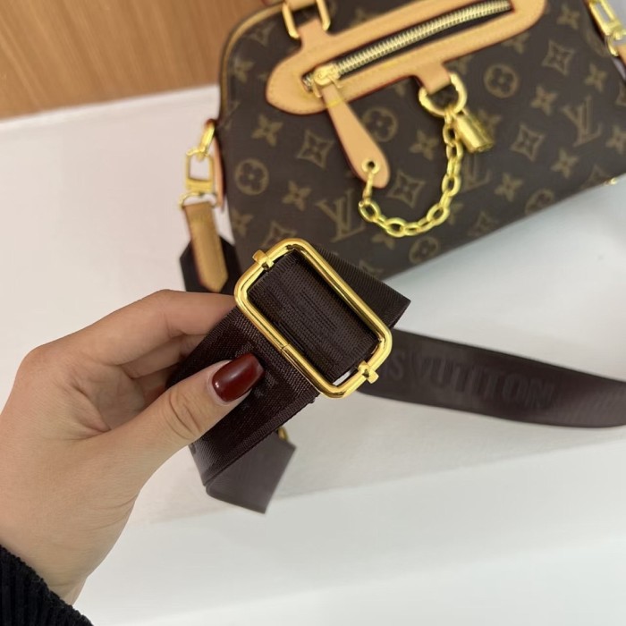 PU leather bag ,AA quality, size 27x17x10cm,no box,  B28-245-248