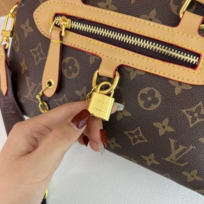 PU leather bag ,AA quality, size 27x17x10cm,no box,  B28-245-248