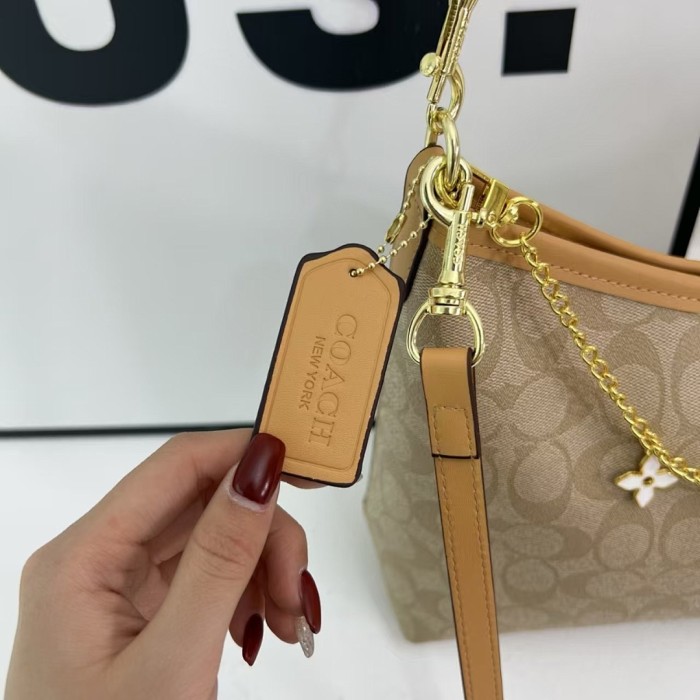 PU leather bag ,AA quality, size 30x20x10cm,no box,  B30-131-136