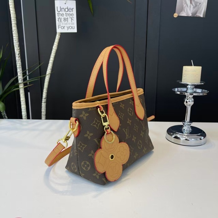 PU leather bag ,AA quality, size 25x16x12cm,no box,  B30-121-127