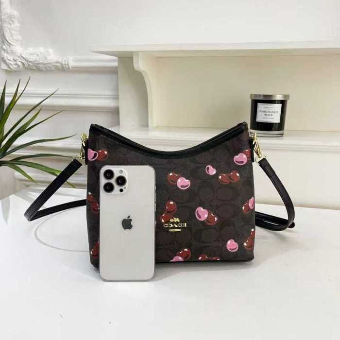 PU leather bag ,AA quality, size 25x21x8.5cm,no box,  B28-271-274