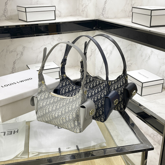 PU leather bag ,AA quality, size 25x20x11cm,no box,  B28-268-270
