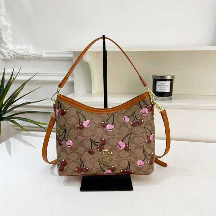 PU leather bag ,AA quality, size 25x21x8.5cm,no box,  B28-271-274