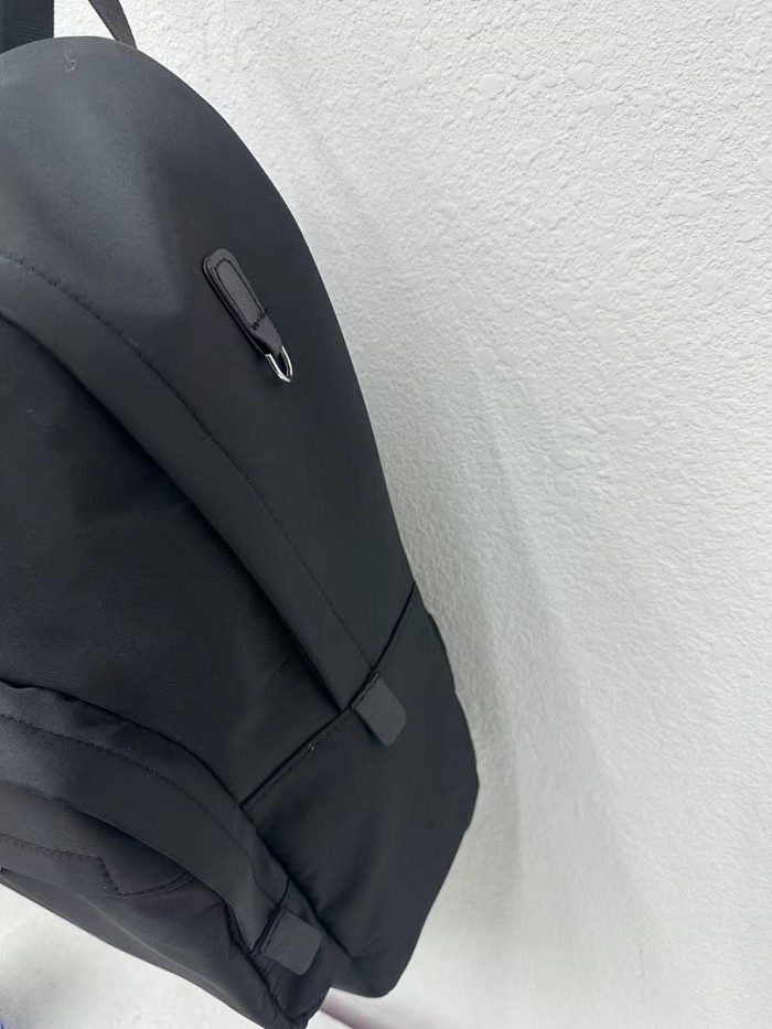 Nylon bag ,AA  quality, size 43x28x15cm,no box,  B35-7